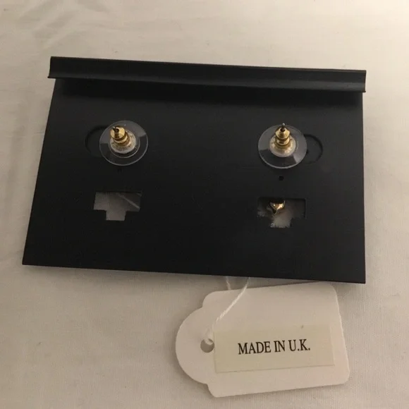 Spring Sale*** Set of 2 SUZANNE BJONTEGARD cosmetic earrings - Picture 6 of 6